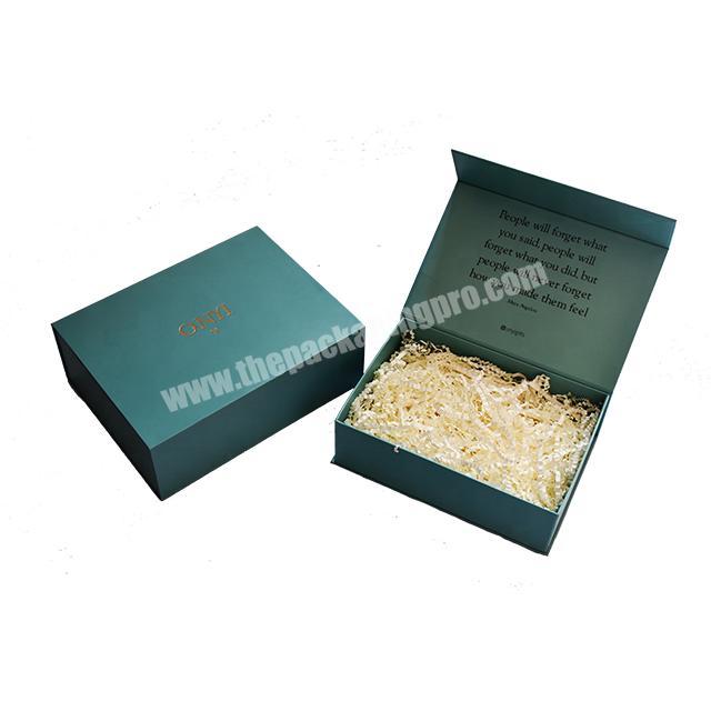 Luxury embossing logo cardboard gift boxes with magnet flap and shred paper fillers