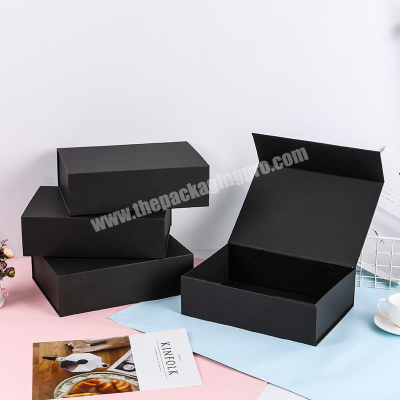 Luxury folding giftbox classic Black large magnetic presentation gift box for clothing