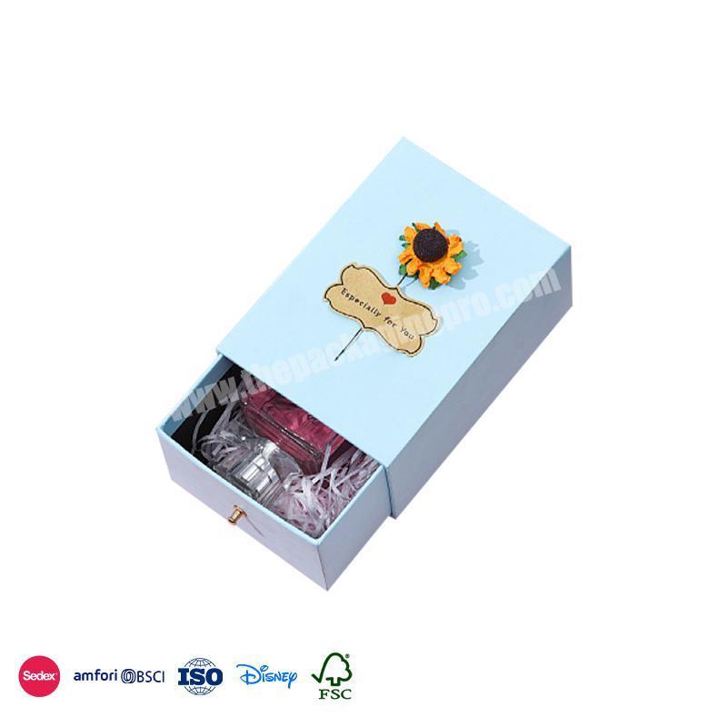 New Design Professional Drawer with flower embellishment with small metal pull button empty perfume boxes