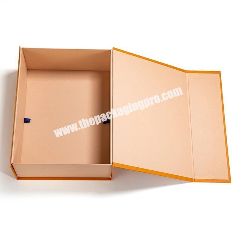 OEM ODM Foldable Magnetic Closure Packaged Gift Paper Boxes with Ribbon
