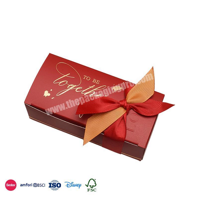 Online Shop Hot Sale Personalized minimalist design with blessing slogan with ribbon wedding candy box