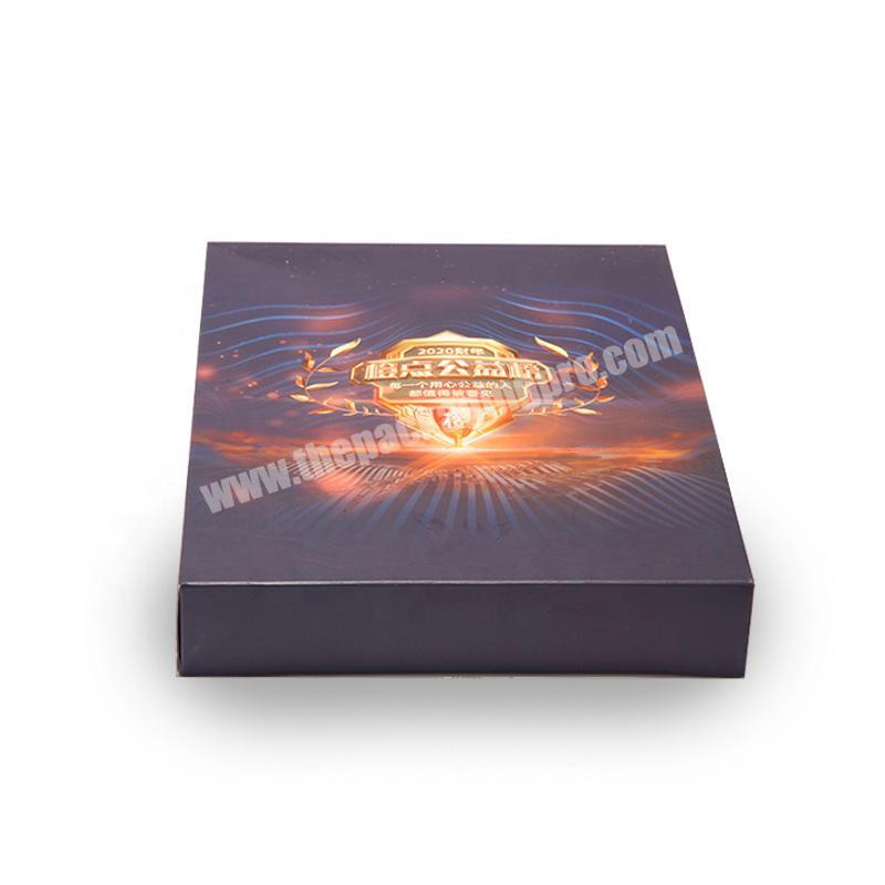 RR Donnelley Chinese Supplier Beautiful Design Custom Gift Box
