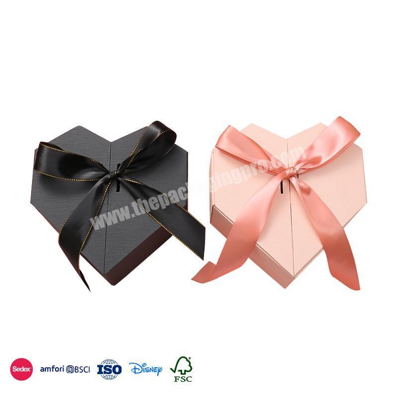 The Factory Produces Rigid waterproof with double side flaps romantic valentines day gift box heart-shaped