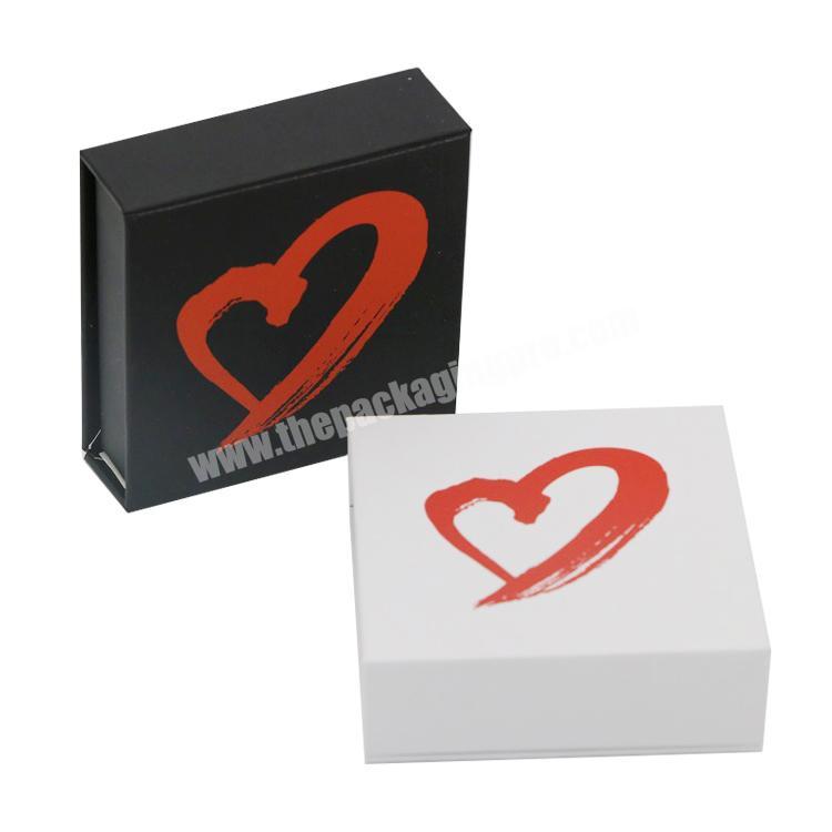 White Hot Sale Small Circle Gift Box Black With EVA Insert And Gold Hotstamp