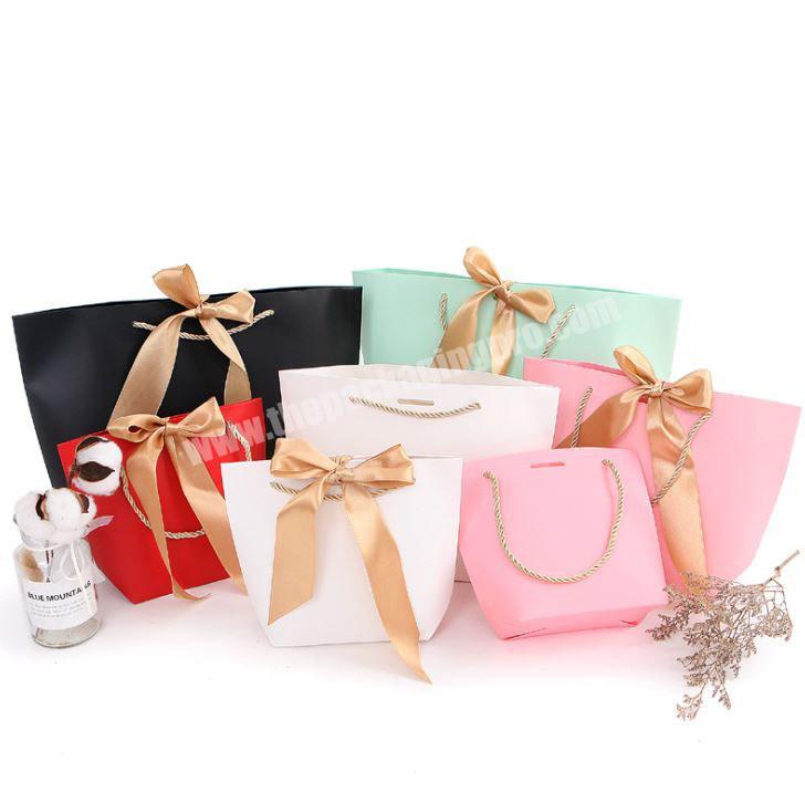 Wholesale Cheap Custom Design Different Types Shopping Paper Bags With Ribbon Bow