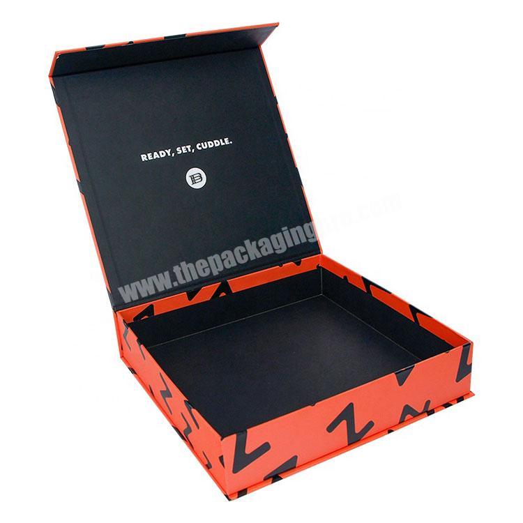 Wholesale Custom Logo Strong Magnetic Closure Red Paper cardboard Gift Packaging Box