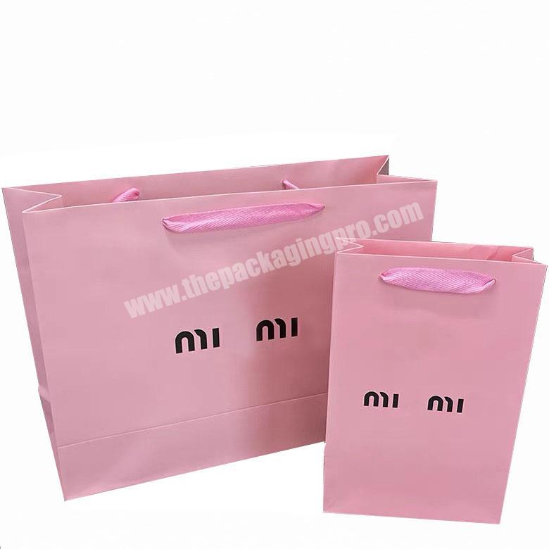 Wholesale Customized Logo Printed Personalized Glossy Lamination Gift Carrier Packaging Paper Bags With Rope Handles