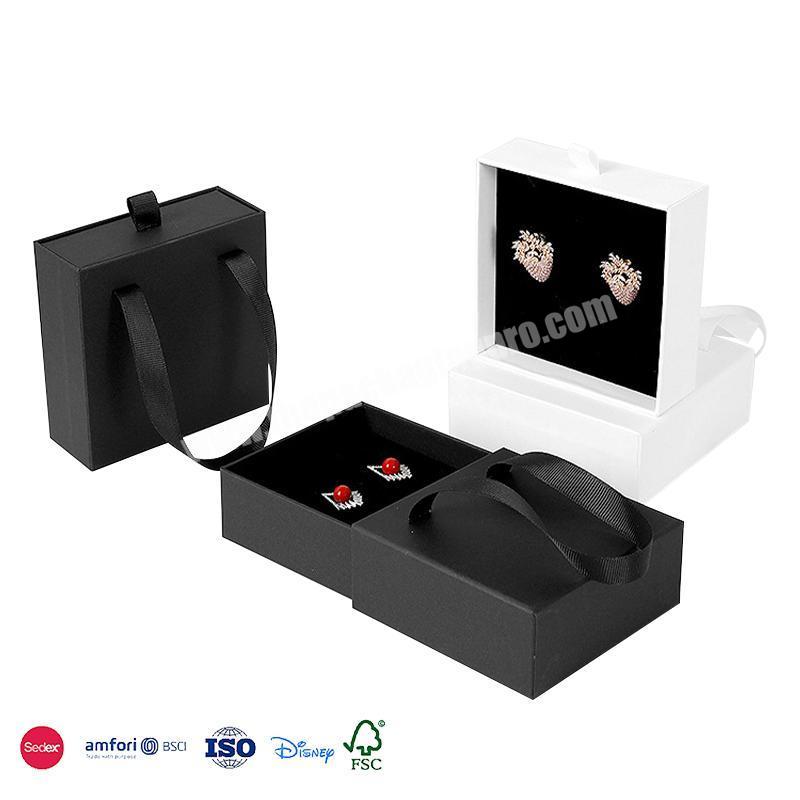 Wholesale Sweet Candy Empty Wedding Sliding Gift Box Luxury Clothing Packaging Drawer Box With Handle
