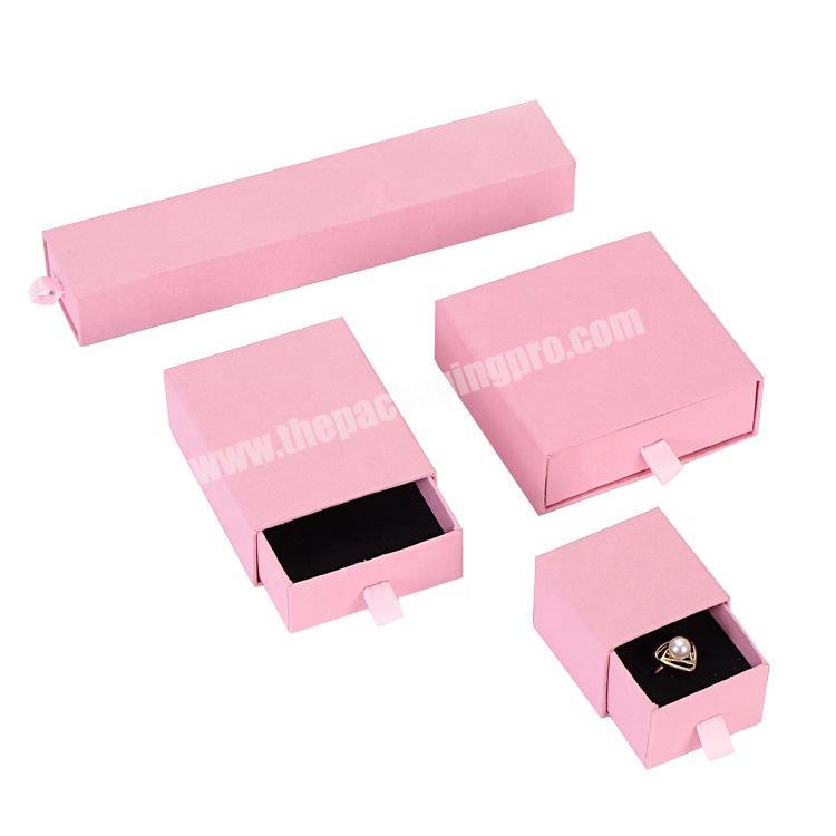 hot sale fast delivery personalised jewelry box custom logo wholesale from china