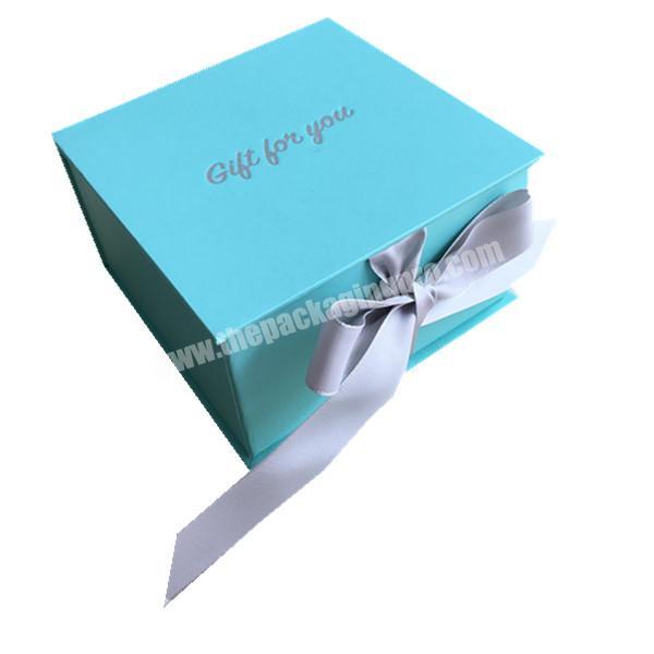 magnet box with ribbon