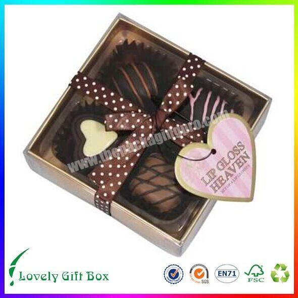 Conventional chocolate box with cushion pads
