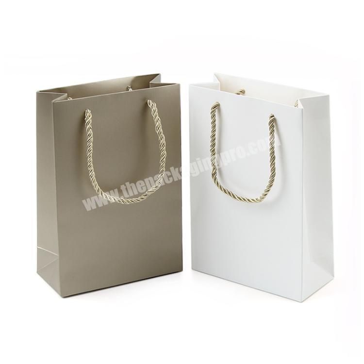 Custom Logo Print Fashion Cosmetic Packaging Bags Laminated White High Quality Jewelry Paper Bag