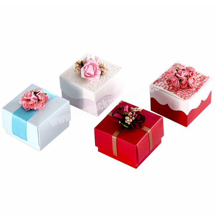 Custom Luxury Paper Packaging Sweet Candy Favor Gift Wedding Box with Flower Attached