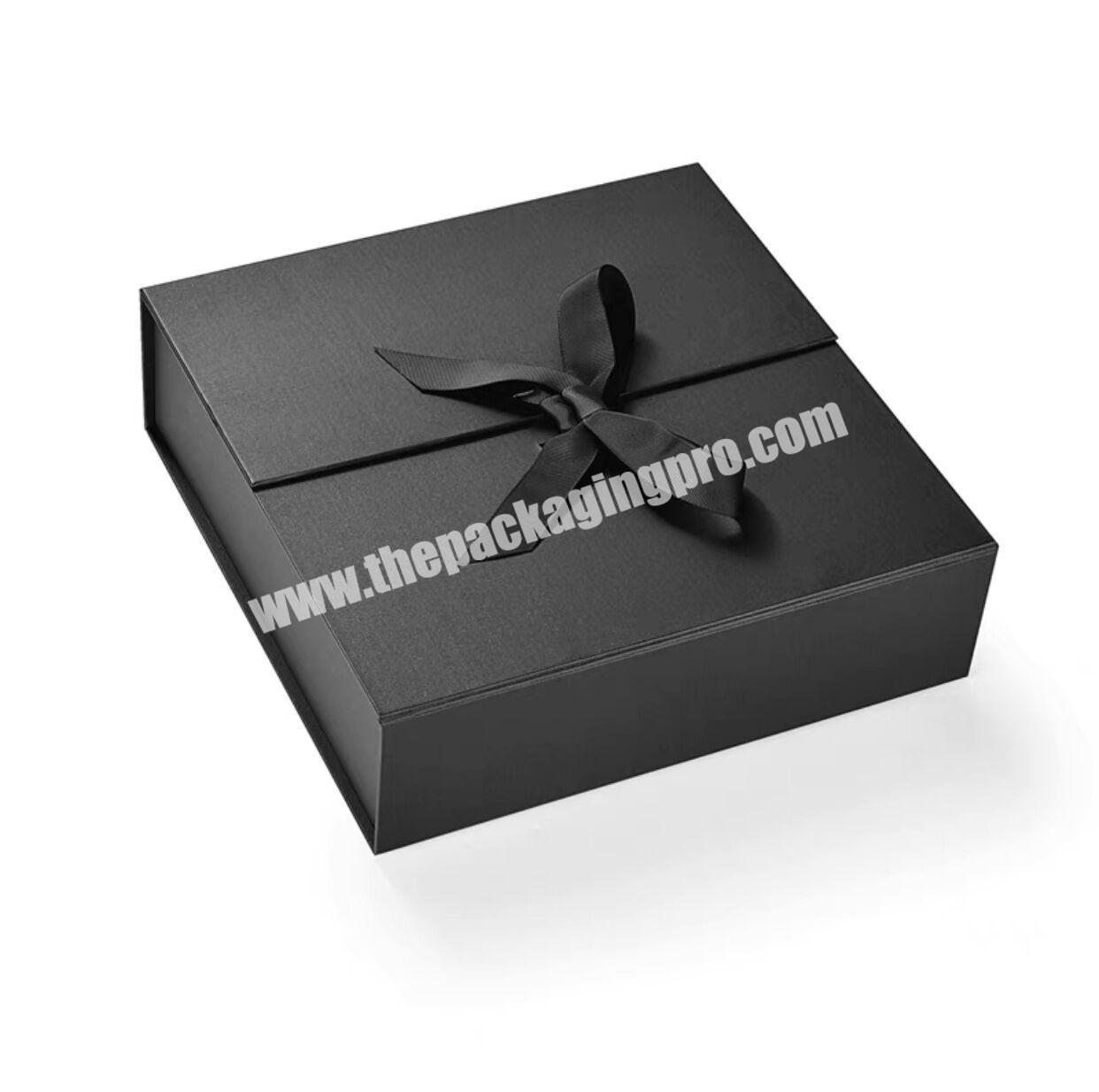 Custom White Magnetic Folding Paper Luxury Made Box with Ribbon Packaging Box Custom Logo