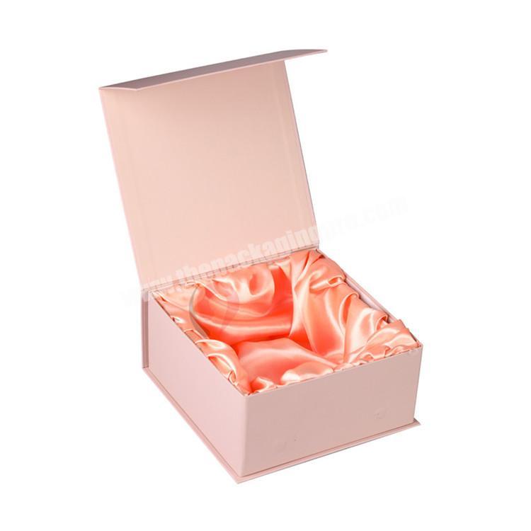 Luxury Pink Magnetic Closure Gift Box