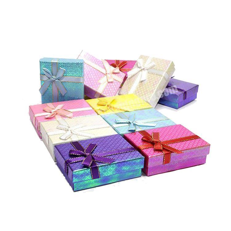 Wholesale Popular Luxury Custom iridescent gift box