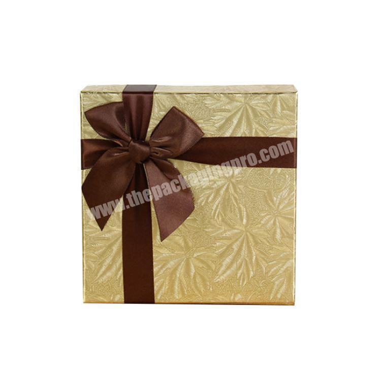 Wholesale custom Luxury candy ornament packaging Christmas eve favor chocolate gift box