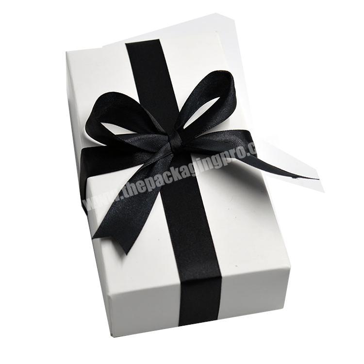 gift packaging paper box with ribbon