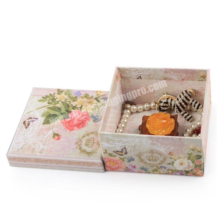 small paper packaging bouquet floral gift box