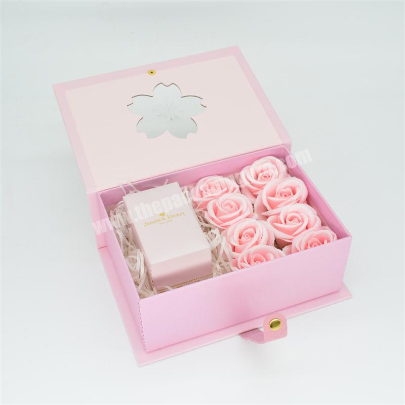 Custom Logo Magnetic Flip Flower And Cosmetic Gift Packaging Flower Gift Box Luxury Paper Box For Lipstick Lipcare