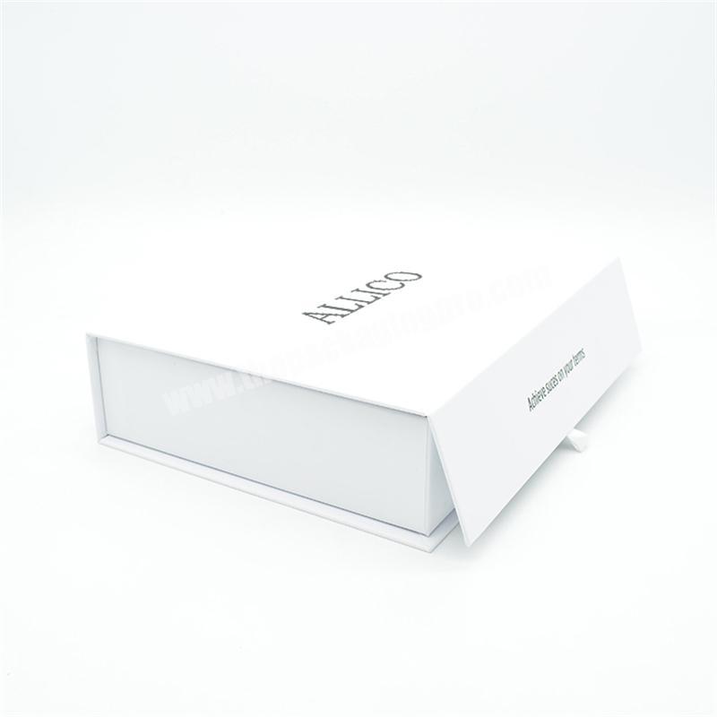 Custom Printed Logo White Cardboard Shoes Box Magnetic Packaging Paper Shoe Box