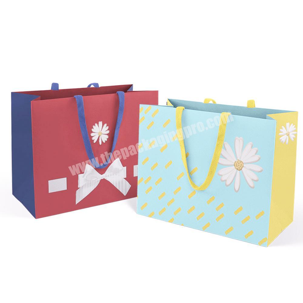 Free Sample Shopping Paper Bag Wholesale Custom Design Printed Kraft Paper Gift Bags