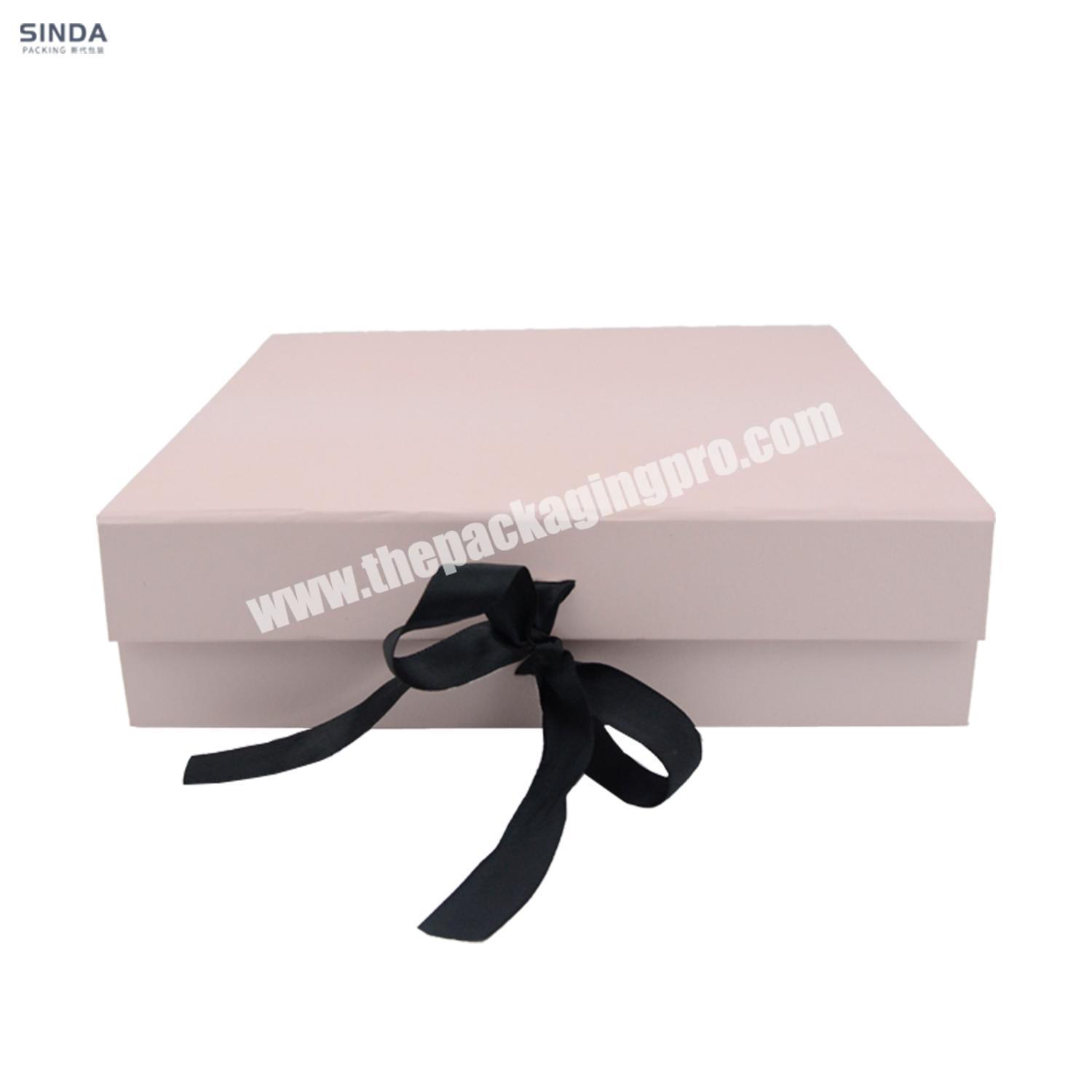 Customized Luxury Pink Book Shaped Rigid Cardboard Foldable Gift Box Custom Print Paper Clamshell Magnetic Gift Box