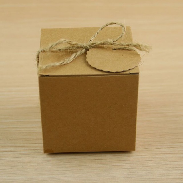Big Size7*7*7cm 12pcs Kraft Paper Box Candy Box DIY Wedding Gift Favor Boxes Bayby Shower Favors Mini Single Cake Box Packaging
