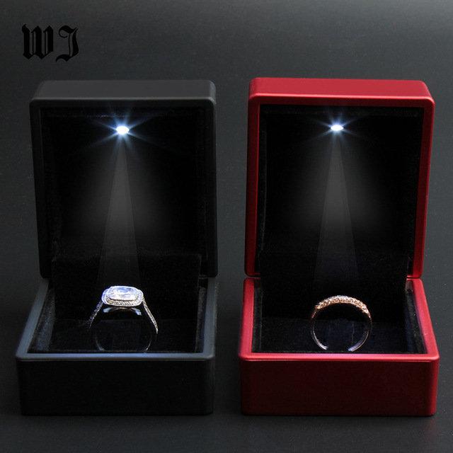 Promotion 50Pcs Deluxe PU Leather Black Paint Propose LED Lighted Engagement Diamond Ring Jewelry Box Organizer Wedding Gift Box