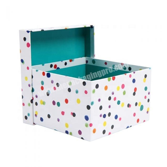 art paper dot pattern layer chocolate and cake sweet packaging box