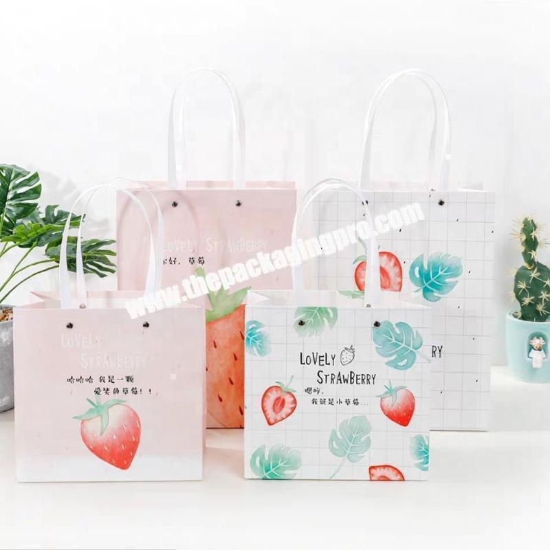Art paper luxury cardboard bottom gift shopping paper bag ladies gift bag high quality with handle printing