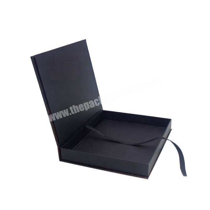 Attractive Gift Packing Black cardboard box for clothing packaging