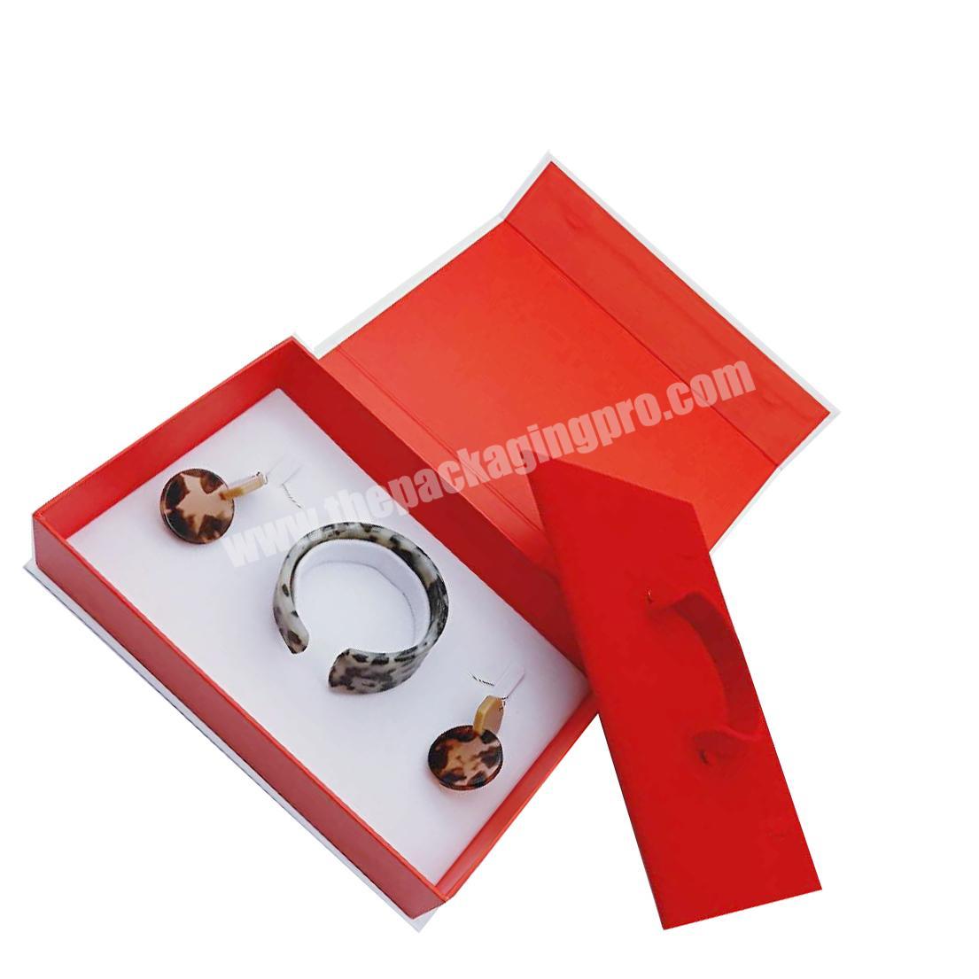 Bangle gift box bracelet