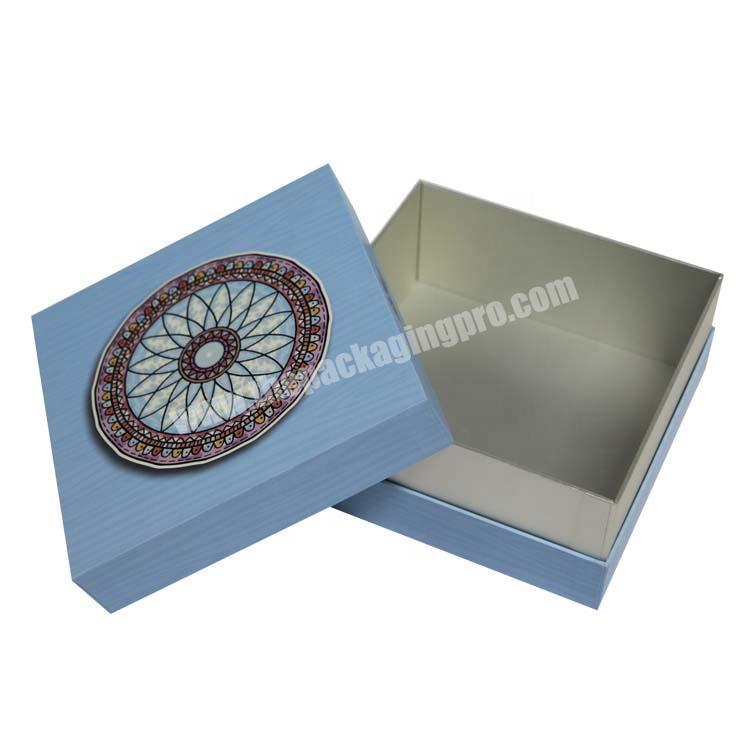 Base and lid style cardboard printed box for comb packaging gift box with hot stamping