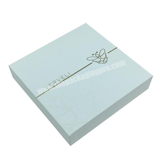 China Customized embossing paper gift box with factory prices