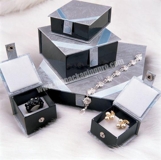 China Hot Selling Wholesale Custom Luxury Cardboard Magnetic Paper Packaging Gift Ribbon Jewelry Box