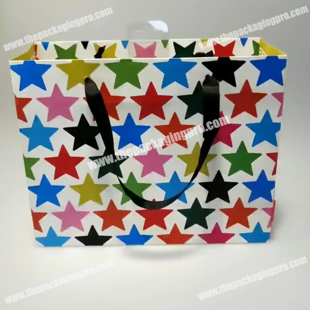 China manufacture Beautiful Free Sample  Gift Bags Colorful Star Pattern Gift Shopping Bag Paper Bag