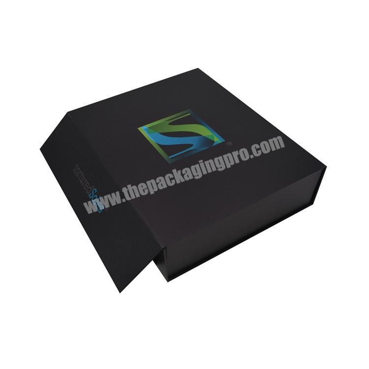 China manufacturer 2019 custom printing cardboard packaging hair bundle box magnetic closure black paper gift box
