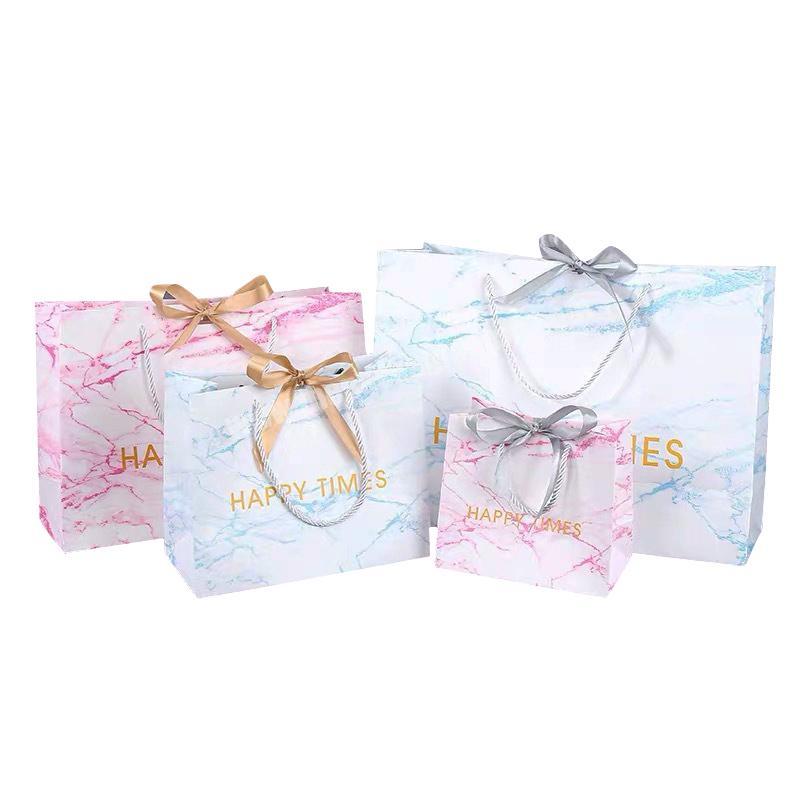 China Manufactures Small White Luxury Carrier Wedding Custom Logo Printed Paper Gift Bag With Handle