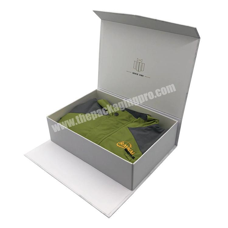 China paper box factory Luxury recyclable custom hot stamping logo folding paper box