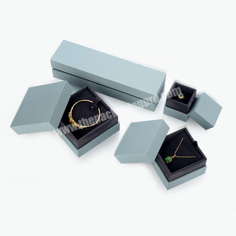 China shenzhen fashion cardboard jewelry box with velvet insert.