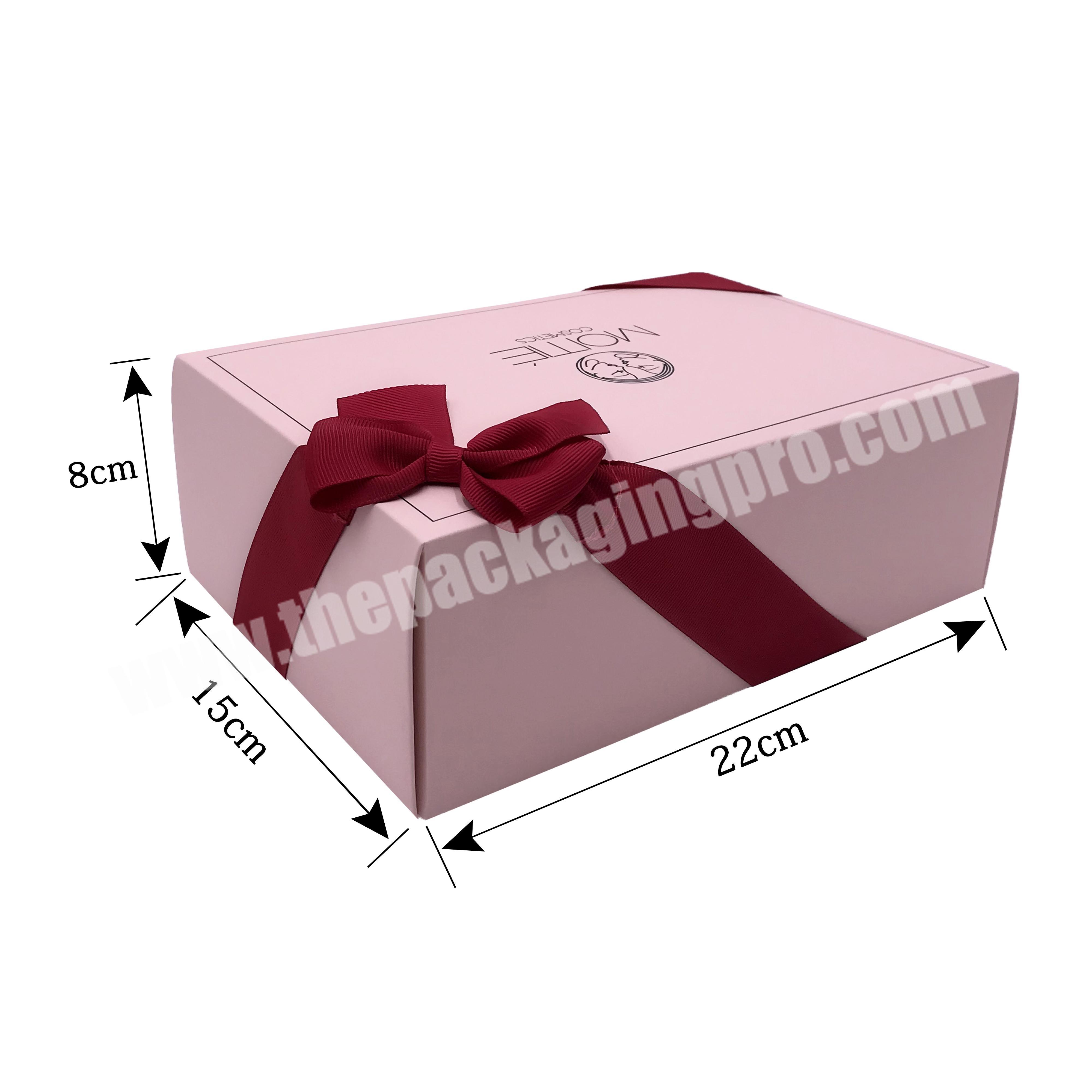 China supplier custom cosmetic portable case luxury box gift sets
