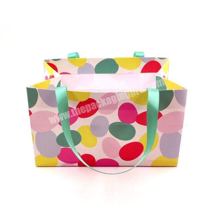 Chinese factory professional custom paper gift bag with handle