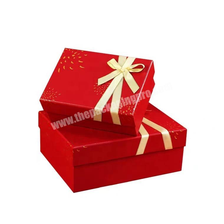 Christmas gift box Two Pieces Premium Paper Cardboard New Year Promotional Box with Foil Stamping