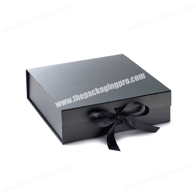 CMYK printing custom logo luxury cardboard paper gift box for clothing packaging