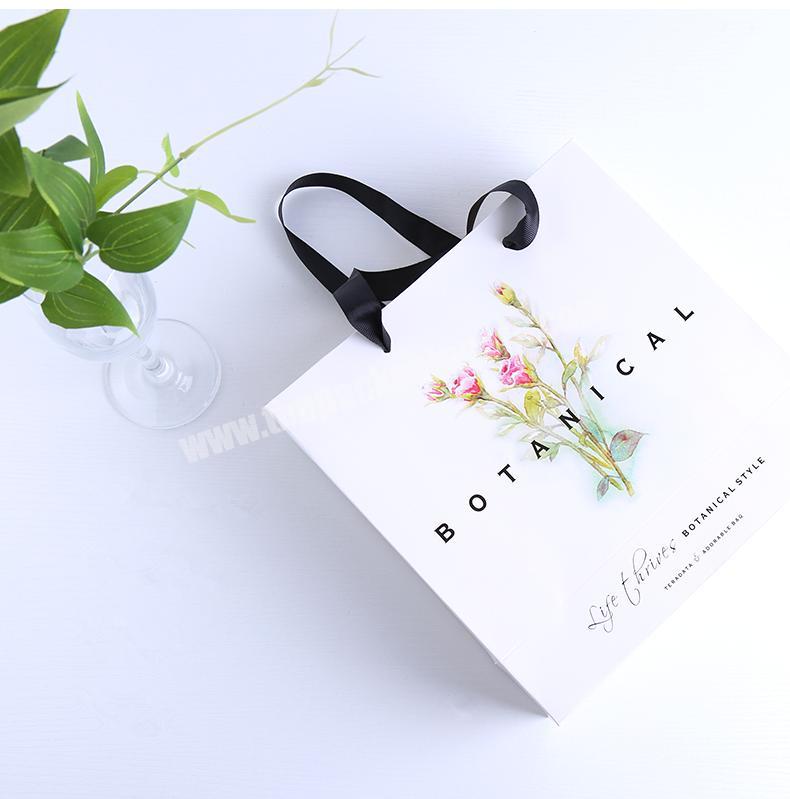 Cosmetic shopping paper bag customization
