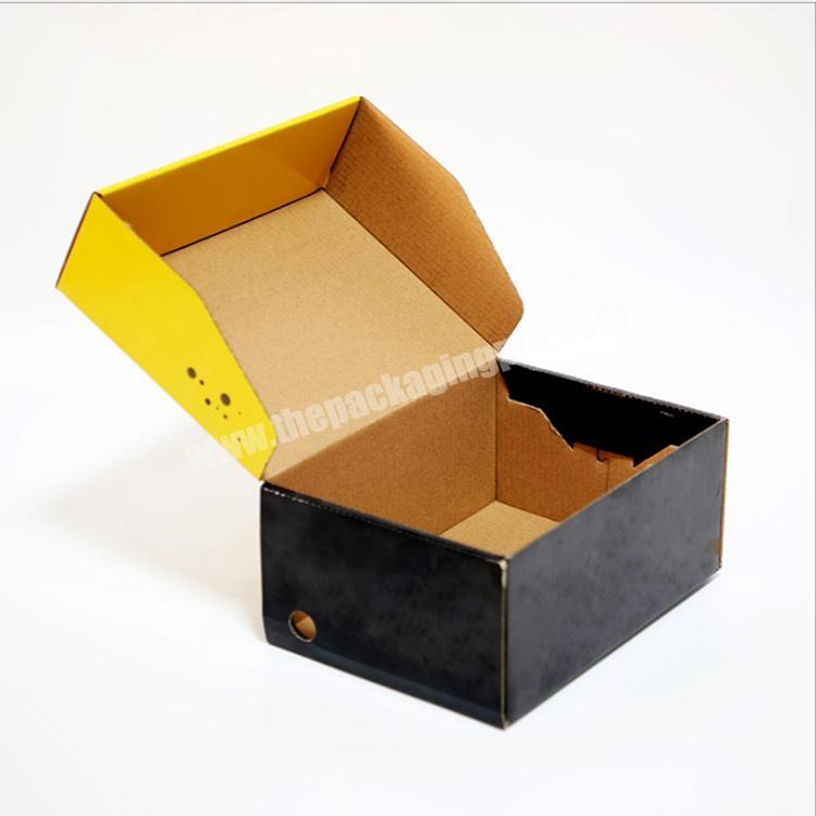 Courier delivery corrugated cardboard packaging boxes for clothes white kraft paper box