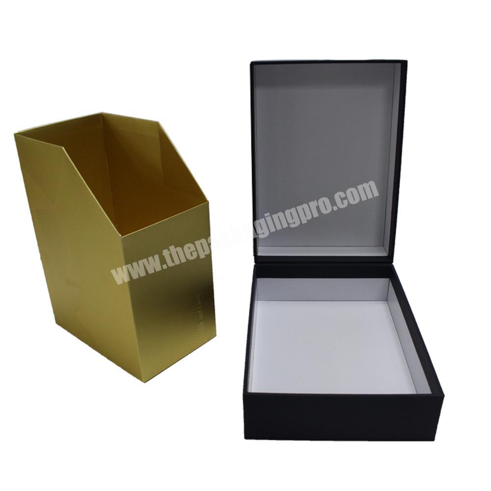 Custom Black Personalized Luxury Magnet Close Clamshell Gift Box With Gold Sleeve