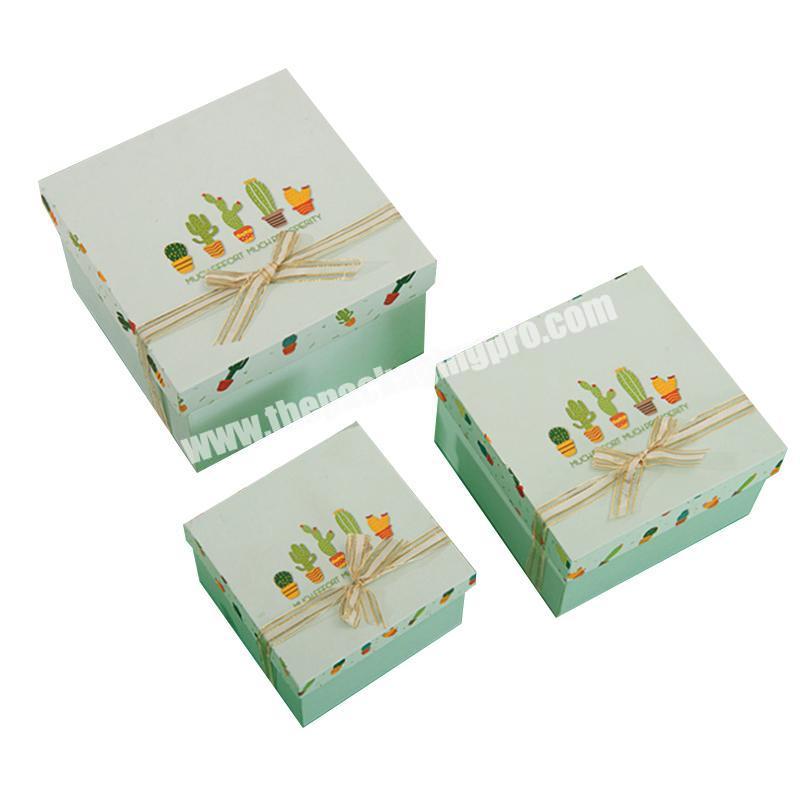 Custom color cardboard paper Christmas eve decorative gift box printing