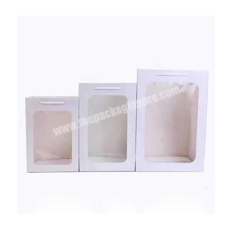 Custom Fashion High Quality 2020 Christmas Party Toy Dolls Gift Packaging Paper Bag With Window